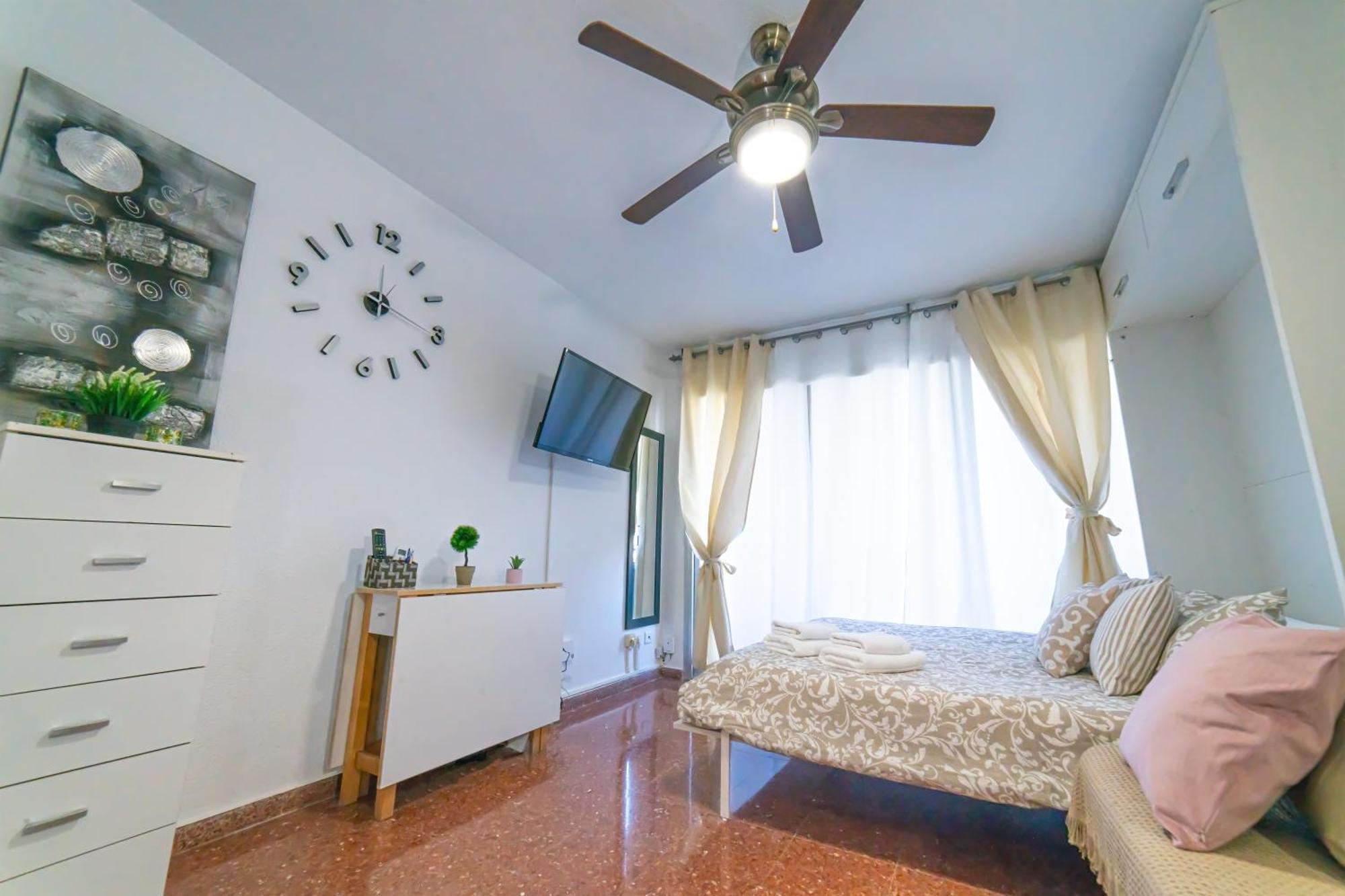 Apartamento La Brisa Malaga Luaran gambar