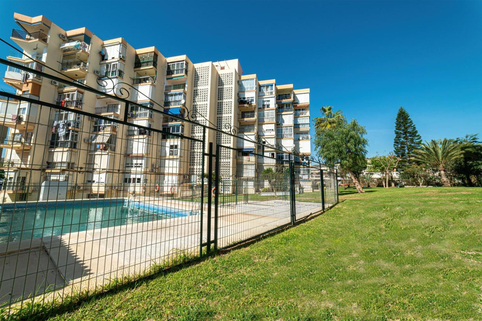 Apartamento La Brisa Malaga Luaran gambar